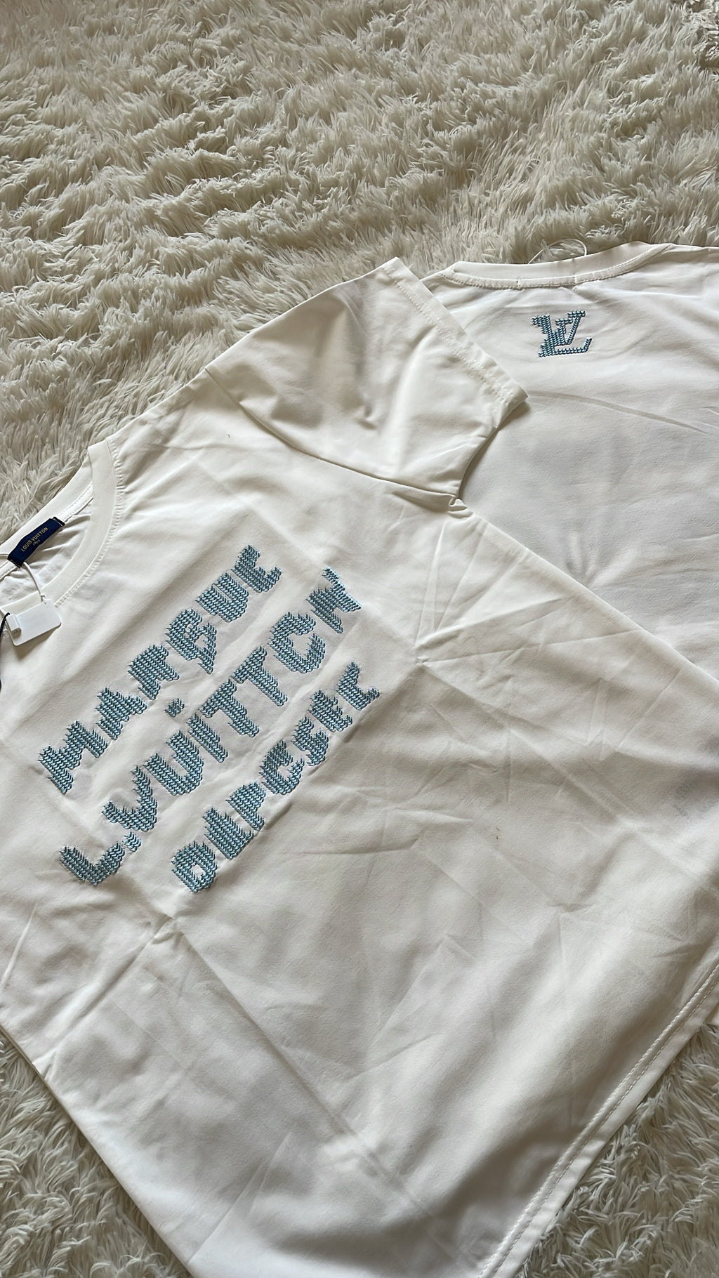 T-shirt Louis Vuitton déposée